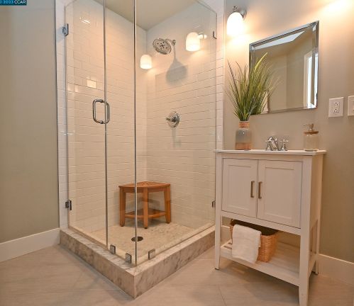 122 El Toyonal, Orinda CA  94563-2133 exterior