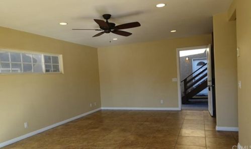 1216 Balboa Blvd, Newport Beach CA  92661-1420 exterior