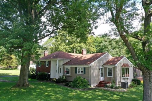 1013 Ketler Dr, Grove City, PA 16127-1427
