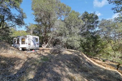 5033 Darby Ln, Vallecito CA  95247-9505 exterior