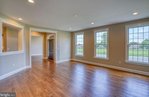 94 Wolf Creek Cir, Dover DE  19901-4917 exterior