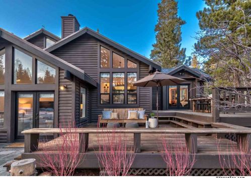 11115 Palisades Dr, Truckee CA 96161-3121 exterior