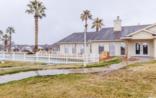 1055 900, Saint George UT  84790-4059 exterior