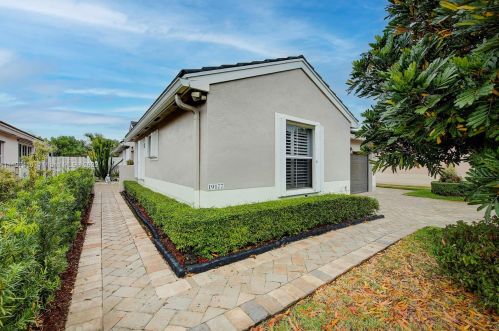 19177 19th St, Hollywood FL  33029-4602 exterior