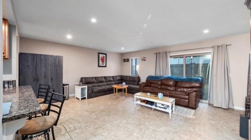 1286 Mohave Dr, Colton CA  92324-4755 exterior