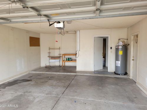 663 Mission Dr, Chandler, AZ 85225-2121