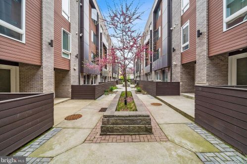 721 12th St, Philadelphia PA  19147 exterior