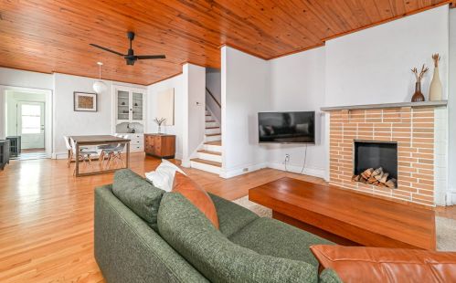 104 Ivy St, Pittsburgh, PA 15218-1618