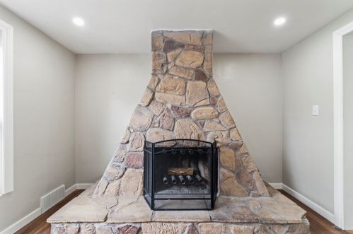 132 Firwood Dr, Bridgeville PA  15017-1204 exterior