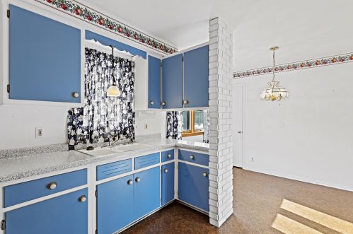 6224 Bottsford Ave, Milwaukee WI 53220-3415 exterior