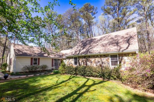 175 Kingswood Dr, Fayetteville, GA 30215-5340