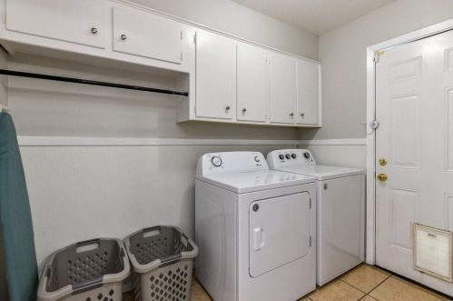 5617 Wedgmont Cir, Fort Worth TX  76133-2801 exterior