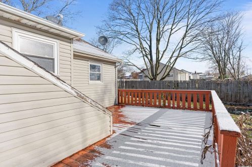 22 Maple St, Central Islip NY  11722-3127 exterior