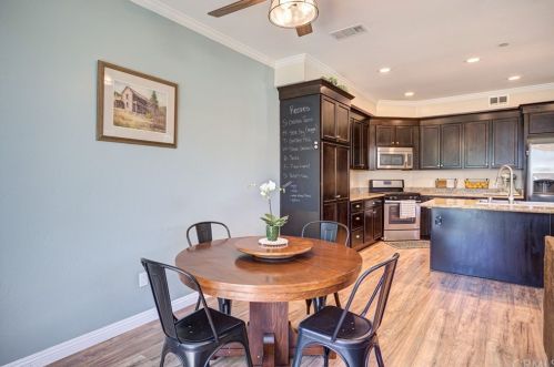 59 8th St, Templeton CA  93465-9343 exterior