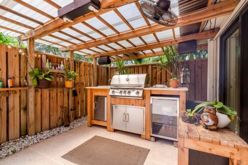 1107 11th Ln, West Palm Beach, FL 33418-3556