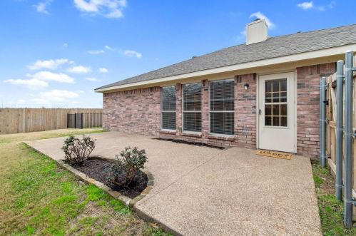 3204 Dove Valley Ln, Midlothian TX  76063-5827 exterior