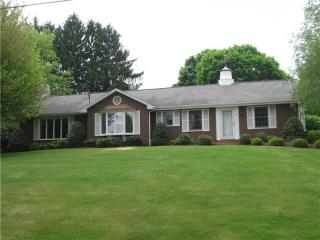 104 Artlee Ave, Butler, PA 16001-2771
