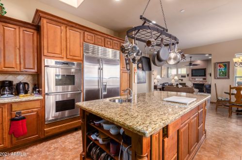 6737 Rockaway Hills Dr, Cave Creek, AZ 85331-7611