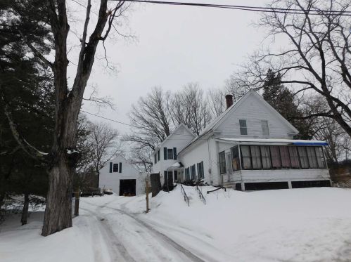 38 Church St, Wakefield, NH 03872-4305