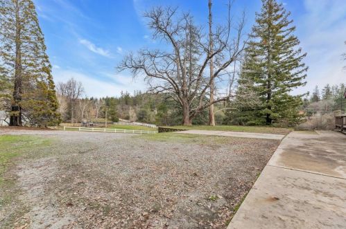 22099 Placer Hills Rd, Cape Horn, CA 95713-9130