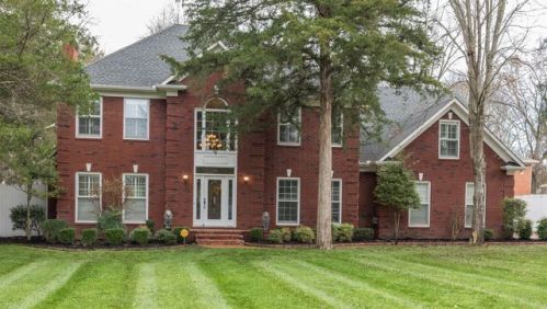 2230 Tanglewood Trl, Murfreesboro, TN 37130-1111