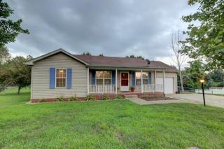 669 Merritt Lewis Ln, Clarksville, TN 37042-6878