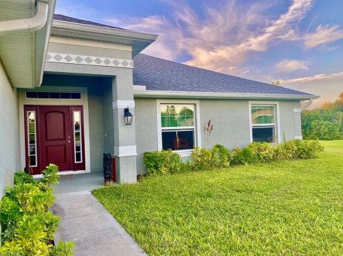 663 Mirror Lakes Ct, Lehigh Acres, FL