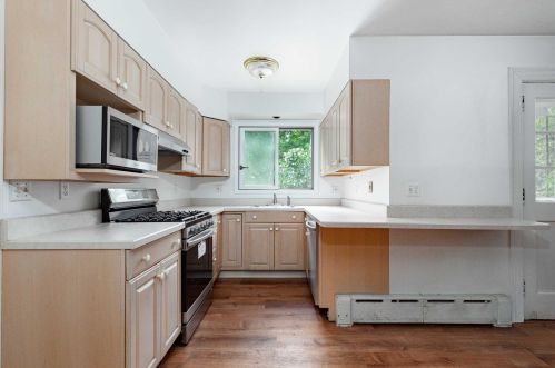 15 Loockerman Ave, Poughkeepsie NY 12601-5026 exterior