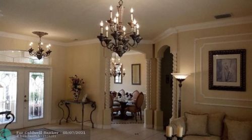 6910 Royal Palm Beach Blvd, West Palm Beach FL  33412-1860 exterior