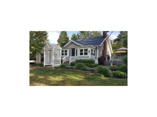 8308 Fitzwater Rd, Cleveland, OH 44141-1339