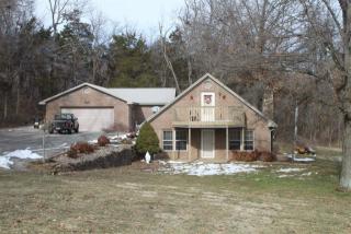 348 Spring Meadow Dr, Radcliff, KY 40160-9436