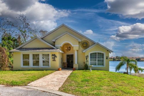 1130 Lake Elsie Dr, Tavares, FL 32778-4985