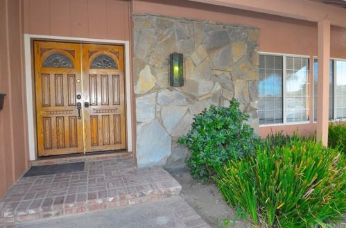 29160 Flowerpark Dr, Santa Clarita, CA 91387-1863