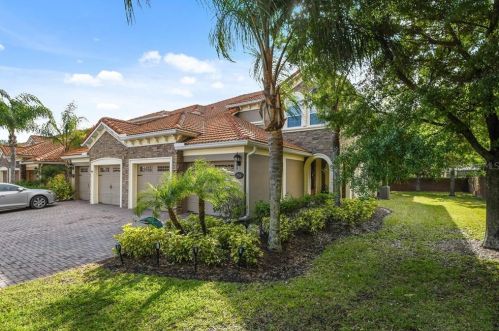 8956 Della Scala Cir, Orlando, FL 32836-5405