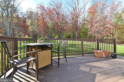 23 Bobby Ln, Edinburg VA  22824-2552 exterior