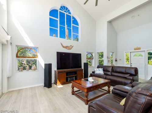 5298 Umbrella Pool Rd, Sanibel FL  33957-2407 exterior