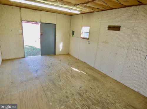 2219 Henlopen Ave, Wilmington DE  19804-3621 exterior