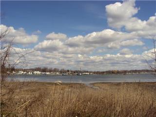 239 Pawson Rd, Branford, CT 06405-5056