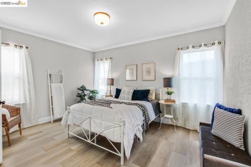 2106 57 Ave, Oakland CA  94605-1012 exterior