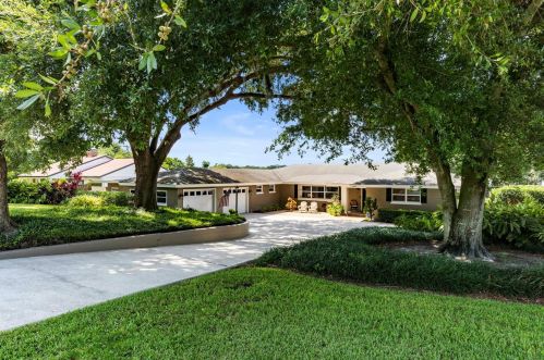 404 Lake Florence Dr, Winter Haven, FL 33884-2224
