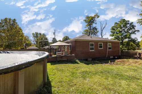 13 Meadow Ln, Florence KY  41042-2642 exterior