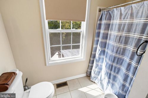 99 Nathaniel Dr, Charles Town WV  25414-1290 exterior