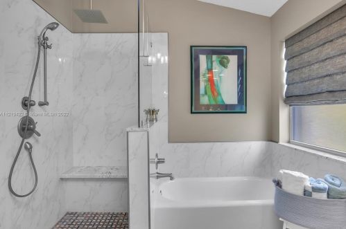 18806 24th Ct, Hollywood FL  33029-5354 exterior