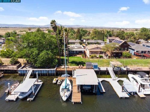 5500 Sandmound Blvd, Oakley CA  94561-5027 exterior