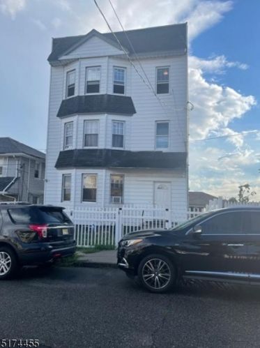 51 Stewart Ave, Irvington NJ  07111-1724 exterior