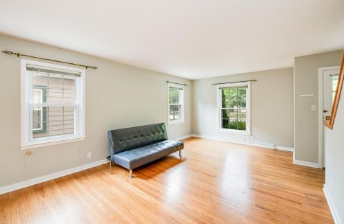 4918 Berkeley Blvd, Milwaukee WI  53217-5903 exterior