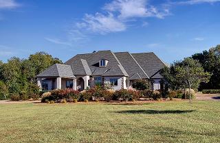 4216 Two Rivers Ln, Franklin, TN 37069-8724