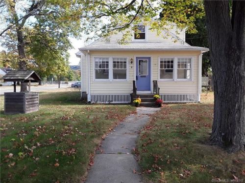 2 Laurel St, Plainville, CT 06062-2317
