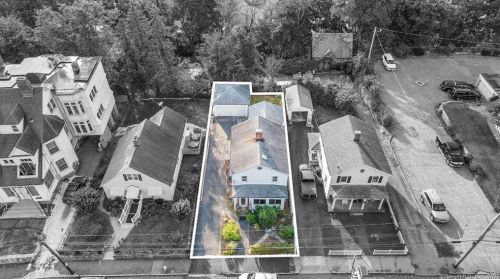 83 Cliff St, Ansonia, CT 06401-1621