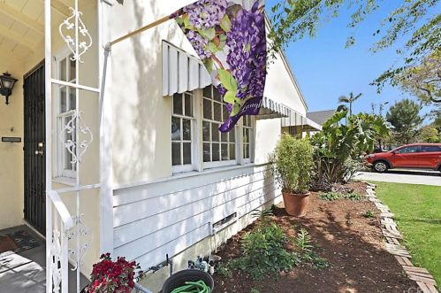 6031 Mckinley Ave, South Gate, CA 90280-7927